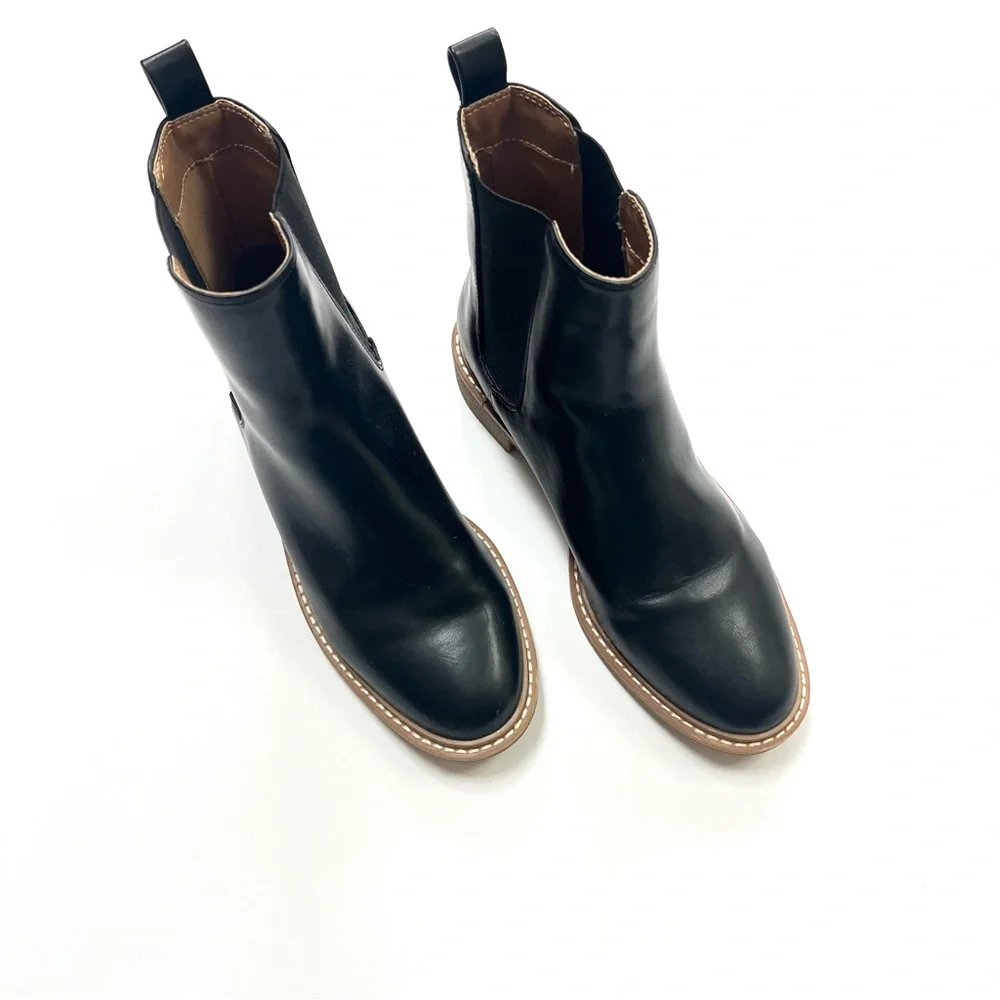 Universal Thread Chelsea Boot - Picture 4 of 11